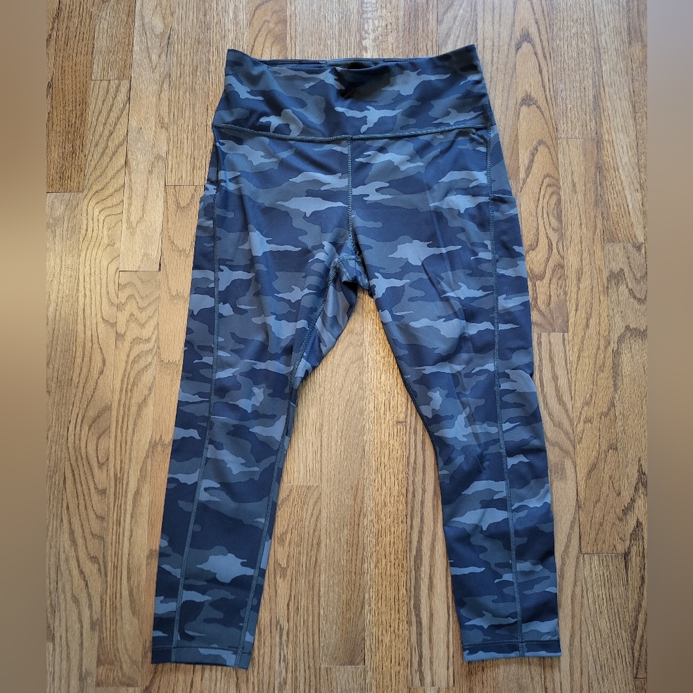 Athleta camo leggings